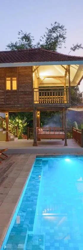 Ocean & Mountain View Villa, Waterfalls, Munduk Eco-Luxe by Santrian，位于姆杜克的酒店