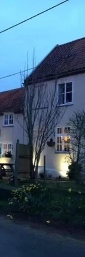 The Eelsfoot inn，位于Theberton的酒店