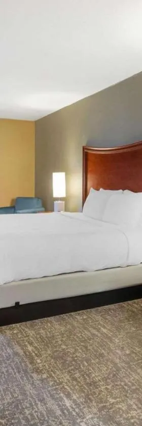 Clarion Inn，位于North Haven的酒店