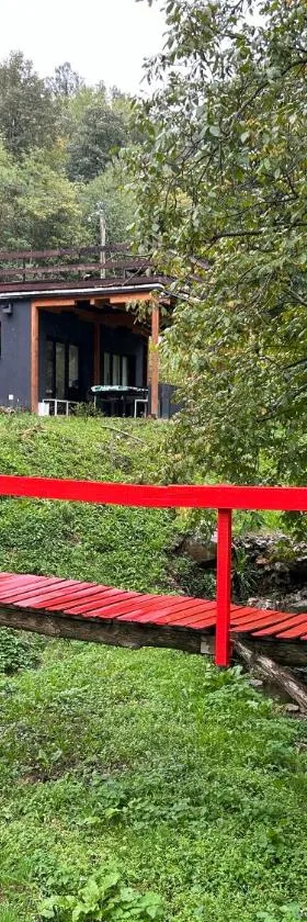 Jarmenovci Glamping Resort，位于Jarmenovci的酒店