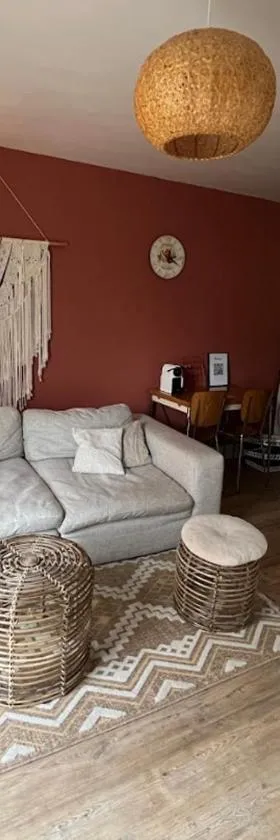 Paisible appartement proche futuroscope，位于Buxerolles的酒店