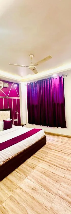Hotel Surya Residency，位于德拉敦的酒店