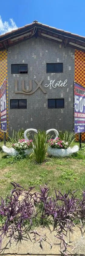 lux motel，位于奥兰布拉的酒店