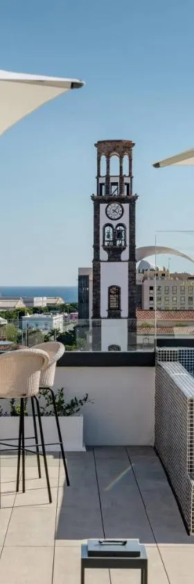 AC Hotel by Marriott Tenerife，位于圣克鲁斯-德特内里费的酒店