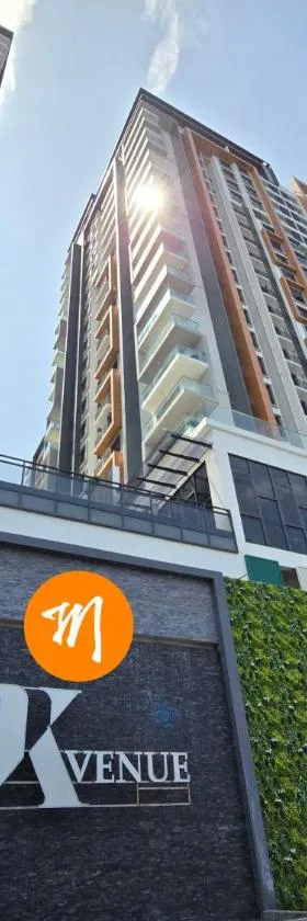 K Avenue Kota Kinabalu by Merveille - Sabah，位于东贡岸的酒店