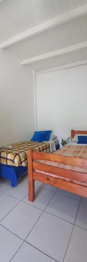Hostel en Almirante Brown，位于Villa Martín Arín的酒店