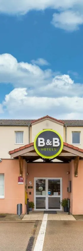 B&B HOTEL Auxerre Monéteau，位于莫内托的酒店