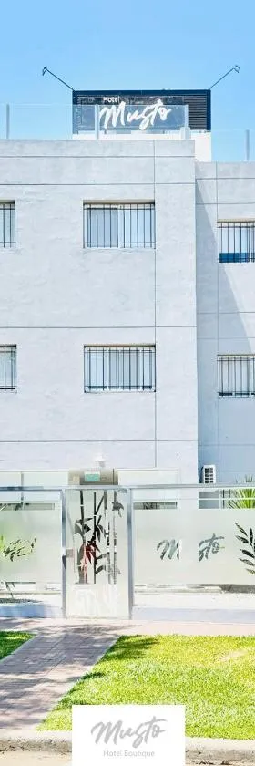 Hotel Musto，位于罗萨里奥的酒店