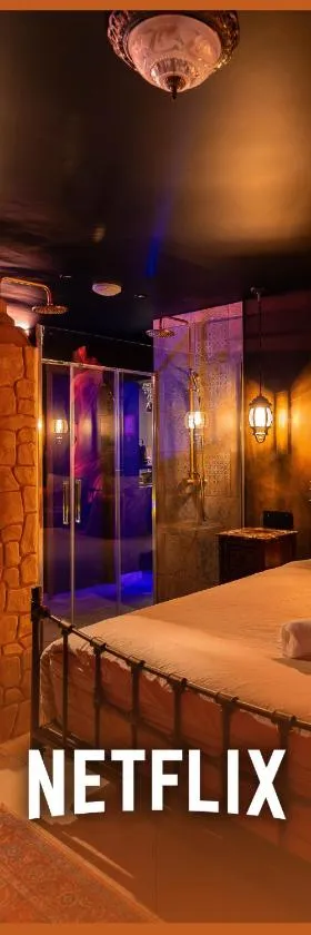 La Suite de Vénus - Chambre à thème Love Room Jacuzzi et Pièce Secrète - Évasion pour deux，位于Schirrhein的酒店