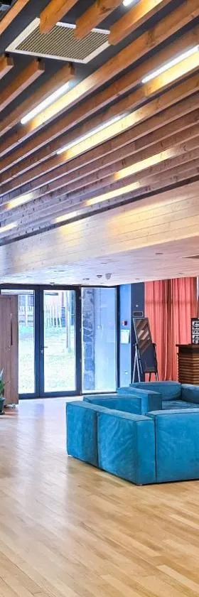 Hotel Posta，位于梅斯蒂亚的酒店