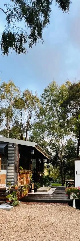 The Cabin, Ghost Gum Gully，位于Thornton的酒店