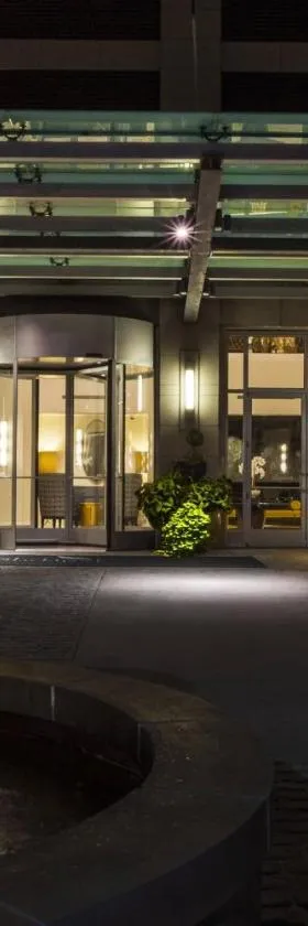 黑鹰酒店 - 签名收藏集团，位于达文波特的酒店