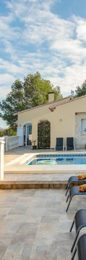 Villa Mariposa，位于Casas Albardanera的酒店