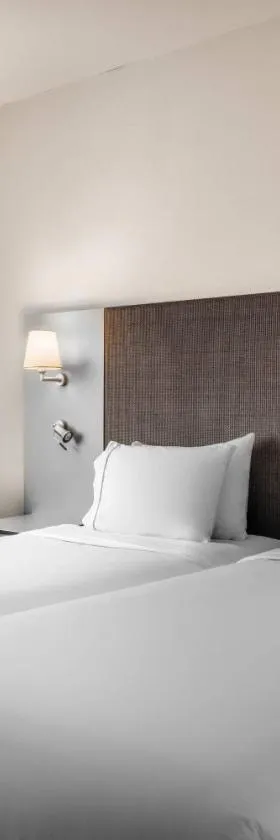 AC Hotel Gijón by Marriott，位于希洪的酒店