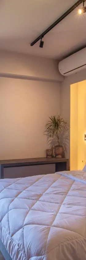 KOSMAPOLITAN hotel，位于美西尼的酒店