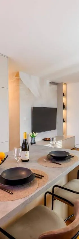 Azure apartment，位于梅特科维奇的酒店