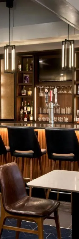 Courtyard by Marriott New Carrollton Landover，位于兰德欧弗的酒店