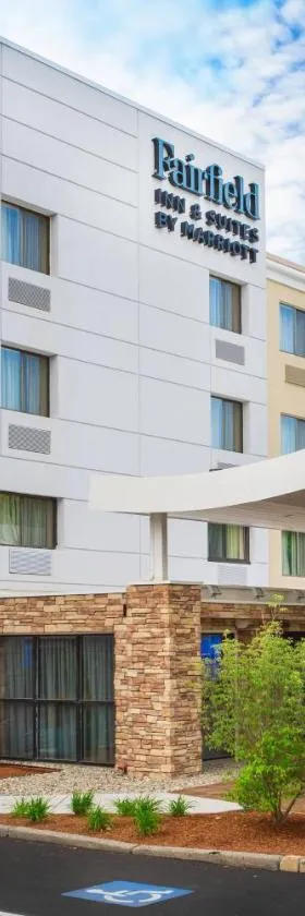 Fairfield by Marriott Inn & Suites Raynham Middleborough/Plymouth，位于米德尔伯勒的酒店
