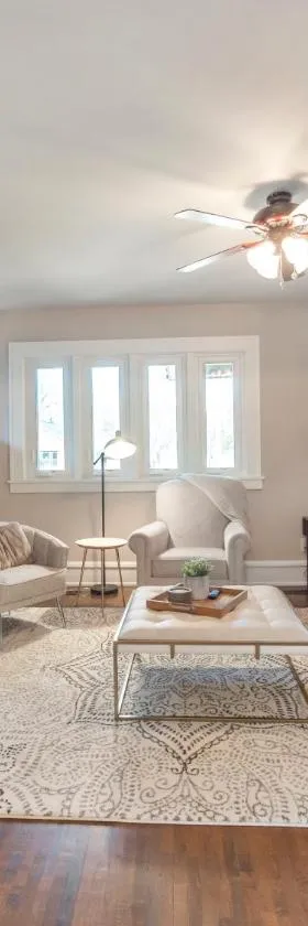 Spanish Charm 4bed/3bath，位于Waupaca的酒店