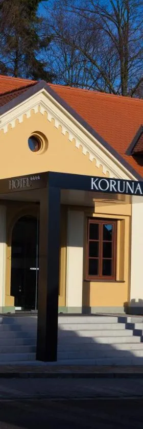 克鲁纳酒店，位于齐德利纳河畔赫卢梅茨的酒店
