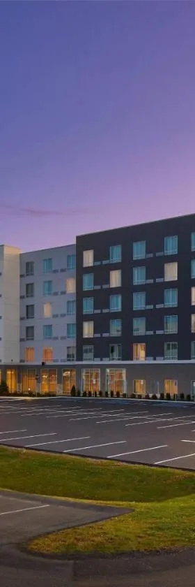 Courtyard by Marriott Albany Airport，位于奥尔巴尼的酒店