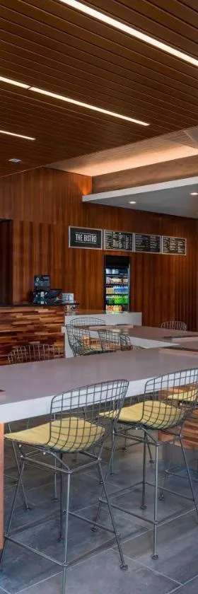 Courtyard by Marriott Waterloo Cedar Falls，位于滑铁卢的酒店