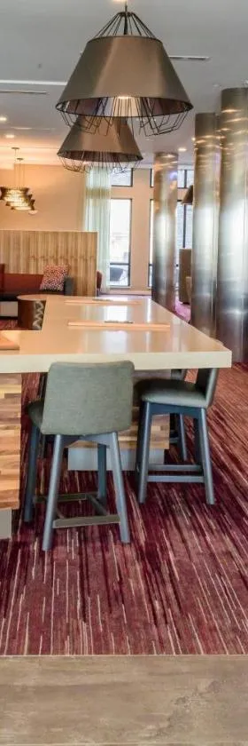 Courtyard by Marriott Lake Jackson，位于莱克杰克逊的酒店