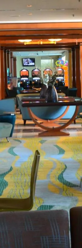 阿瓜狄利亚万怡酒店，位于阿瓜迪亚的酒店