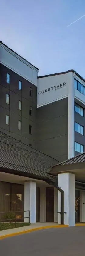芝加哥艾姆赫斯特/奥克布鲁克地区万怡酒店，位于埃尔姆赫斯特的酒店