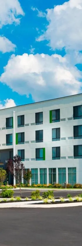 Courtyard by Marriott Deptford，位于Almonesson的酒店