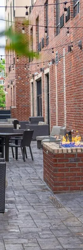 Courtyard Winston-Salem Downtown，位于温斯顿·塞勒姆的酒店