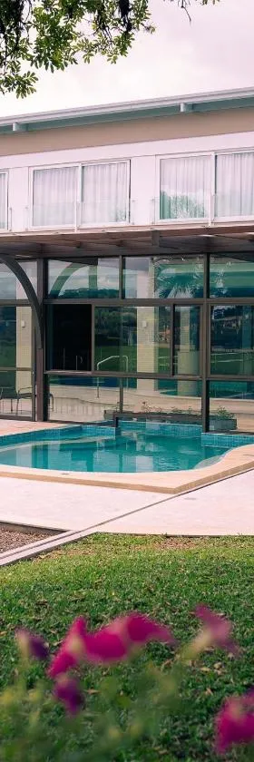 Hotel Renar，位于弗赖堡的酒店