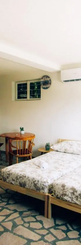 Suite Tangerine Studio，位于Rogotin的酒店