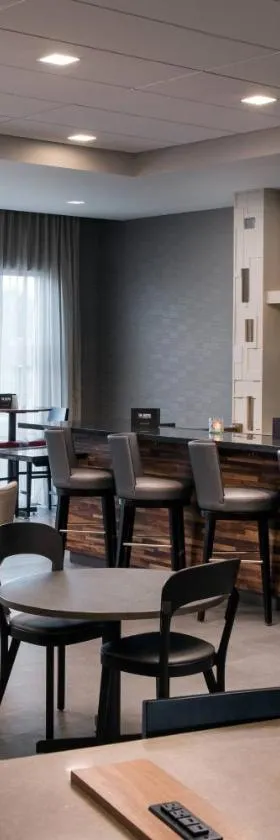 普尔曼万怡酒店，位于普尔曼的酒店