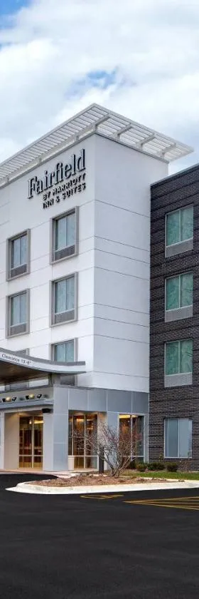 Fairfield Inn & Suites by Marriott Chicago Bolingbrook，位于波林布鲁克的酒店