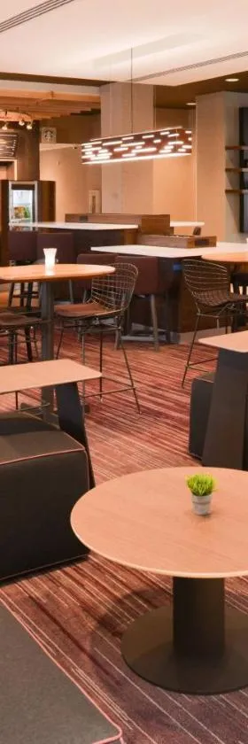 北托莱多万怡酒店，位于托莱多的酒店
