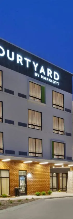 Courtyard by Marriott St. Joseph-Benton Harbor，位于本顿港的酒店
