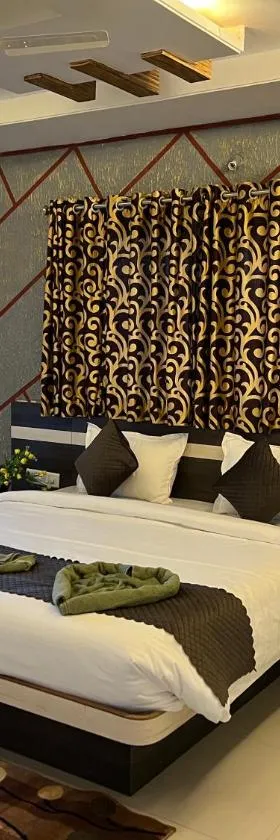 Hotel Shriyan Mahabaleshwar，位于马哈巴莱斯赫瓦尔的酒店