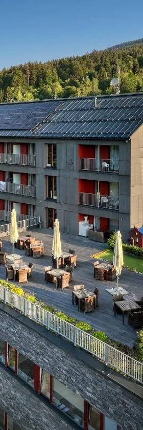 Omnia Hotel Relax & Wellness，位于扬斯凯拉兹涅的酒店