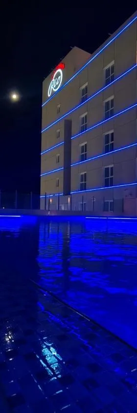 Hotel y Casino del Río - Viedma，位于别德马的酒店