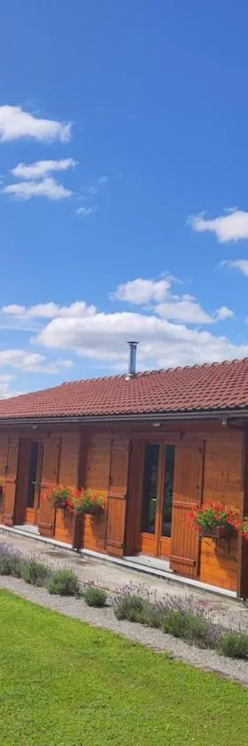 Chalet à la campagne，位于Linards的酒店