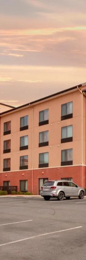 Fairfield Inn & Suites by Marriott Matthews Charlotte，位于夏洛特的酒店