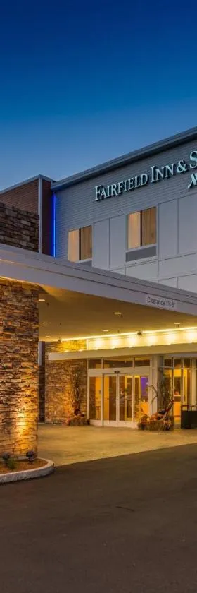 Fairfield Inn & Suites by Marriott Plymouth White Mountains，位于普利茅斯的酒店