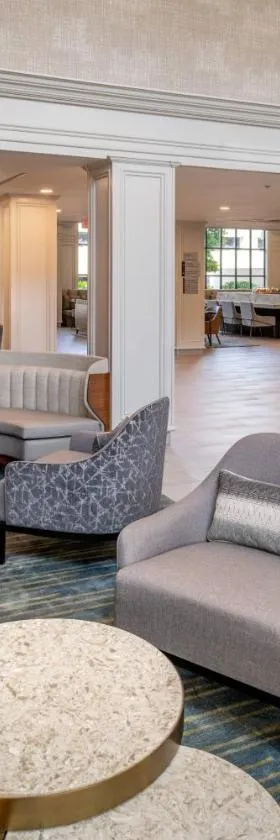 Delta Hotels by Marriott Huntington Downtown，位于亨廷顿的酒店