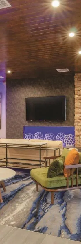 Fairfield Inn & Suites by Marriott Kansas City Shawnee，位于肖尼的酒店