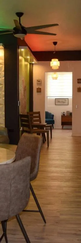 VSS Tropical Oasis in Arecibo - Modern Comfort & Island Vibes，位于阿雷西博的酒店