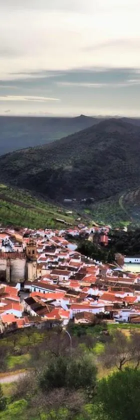 La Casa del Barranco que mira al Pico，位于Feria的酒店