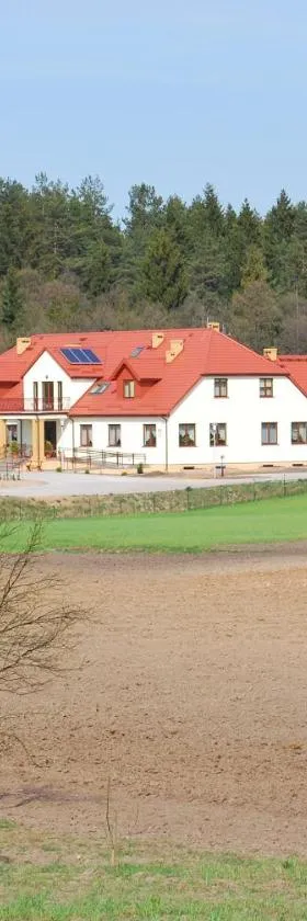 Ośrodek Wypoczynkowy Sowa，位于Lipniak的酒店