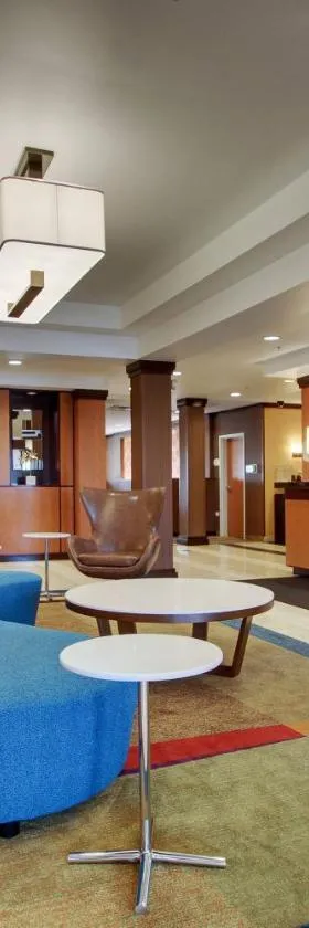 Fairfield Inn & Suites by Marriott Ottawa Starved Rock Area，位于渥太华的酒店