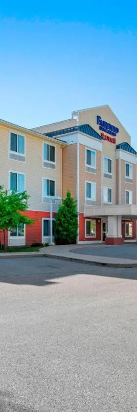 霍克赛特Fairfield Inn & Suites酒店，位于曼切斯特的酒店